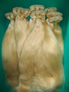 Extensiones de Cabello Virgen Remy Indio, Lacio Sedoso Rubio, Ondulado, Doble Trama - Product Image 4