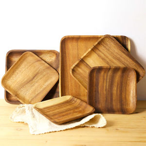 Plateau de service carré en bois d'acacia, plateau à dessert, plateau de service en bois poli écologique, authentique fait main - Product Image 6
