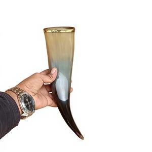 แก้วน้ำทรงเขาวัวยุคกลาง ทำจากเขาควายแท้ พร้อมบริการสลักข้อความตามสั่ง และบรรจุภัณฑ์สำหรับเป็นของขวัญ - Product Image 1