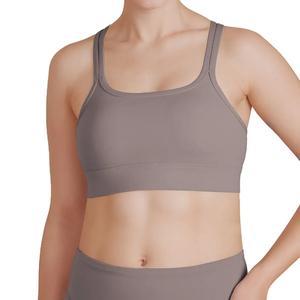Sujetador deportivo para mujer, gris, espalda cruzada, cuello redondo, soporte medio, yoga, transpirable, sin costuras, ajuste sólido, ropa deportiva activa - Product Image 1