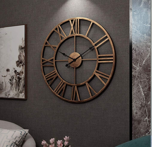 Reloj de pared moderno con diseño de hojas monocromáticas, ofrece un aspecto elegante y contemporáneo, disponible a precios de mayorista. - Product Image 4