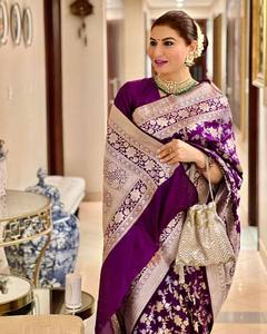 Blusa Antra Lifestyle Soft Lichi Saree, color morado con trabajo Zari, tradicional india, Banarasi Kanchipuram, para bodas de invierno, sin arrugas, protección solar. - Product Image 2