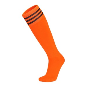 Chaussettes de sport montantes personnalisées pour le football et le hockey, avec coussinets, au-dessus du genou, pour équipes sportives - Product Image 5
