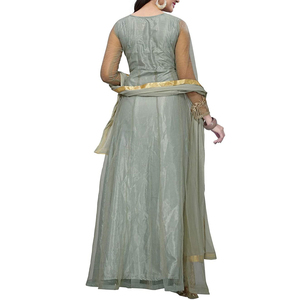 Robe de soirée brodée de fleurs vert sauge, manches longues, col carré, longueur au sol - Product Image 2