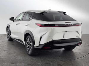 Obtenez le D.0.D.G.E RWD Wagon V6/V8 automatique 2021 avec volant à gauche, caméra arrière, version américaine - Product Image 2