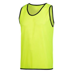 Chalecos de Fútbol de Alta Calidad y Bajo Precio para Hombre, Último Diseño, Chalecos de Entrenamiento de Fútbol de Alta Calidad en Colores Sólidos - Product Image 1