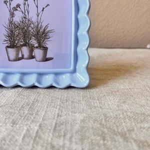 Elegant Handmade Decorative Picture Frame with Wavy Scalloped Edge Design Resin Square Photo Frame for Home and <b>Table</b> decor - Product Image 2