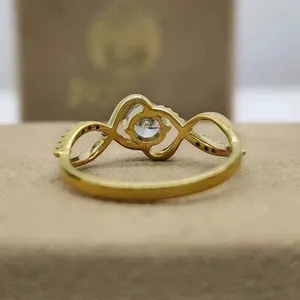 Anillo de Compromiso/Boda Tishya con Diamante Moissanita Real de 2CT, Corte Brillante, Plata de Ley con Engaste de Puntas, Chapado en Platino/Oro/Rodio, Romántico - Product Image 2