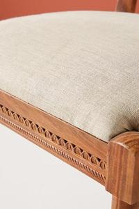 Chaise de salle à manger en teck moderne, durable et écologique, avec dossier rond et assise en cuir rembourré - Product Image 4