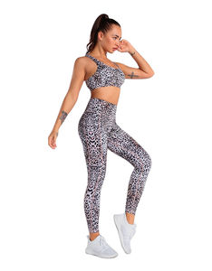 Conjunto de Yoga Transpirable sin Costuras de Alta Calidad para Mujer, Logotipo Personalizado, Gimnasio, Fitness, Logotipo Frontal, Talla Grande, Diseño Sólido, Secado Rápido - Product Image 6