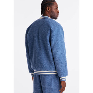 Sweat à capuche en tricot à col rond avec motif universitaire tendance personnalisé, logo personnalisé, motif contrasté, manches longues, veste universitaire - Product Image 4