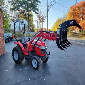 Tractor Compacto Versátil Massey Ferguson 1825E 4WD con Transmisión por Engranajes, Apto para Labranza, Arado, Corte de Césped y Trabajos de Transporte - Product Image 2
