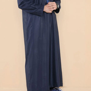 Suministro al por mayor de Jubba Thobe / Thawb para hombre con diseño bordado, manga larga, túnica islámica, túnica musulmana - Product Image 5