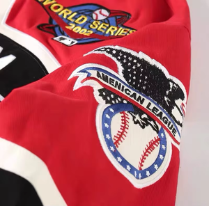 Chaqueta Bomber con Parche Gráfico Personalizado, Diseño de Apliques, Cuello Alto, Puños, Bordado Artístico Pesado OEM, 100% Algodón, Invierno, Estilo Racing - Product Image 4