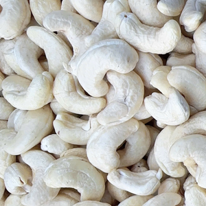 Proveedor Confiable de Nueces de Anacardo Crudas WW180, WW240, WW320, LP, WS, Nueces de Anacardo Tostadas de Santigo, Vietnam - Product Image 1