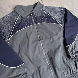 Conjunto deportivo de dos piezas con logotipo personalizado, chaqueta cortavientos de nailon, ropa deportiva urbana para hombre, con cremalleras, cortavientos, talla grande. - Product Image 6