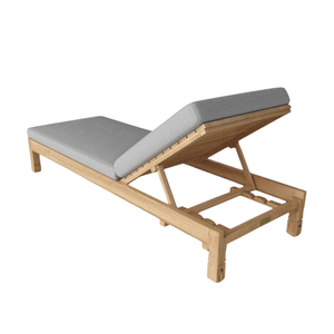 Tumbona de Madera de Teca con Cojín, Muebles de Patio Reclinables para Exteriores, Diseño Contemporáneo - Product Image 1