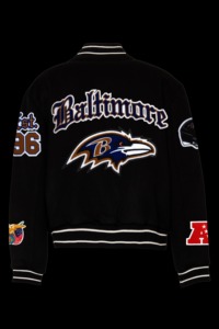 เสื้อแจ็คเก็ตหนัง Baltimore Raven รุ่น Old English Varsity แบบรักษ์โลก กันลม สไตล์สตรีทแวร์ สีดำ - Product Image 2