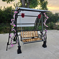 Balançoire décorative en fer forgé, balançoire de jardin avec détails artisanaux pour jardins, cours et villas