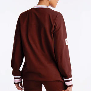 Camisetas Personalizadas Estilo Y2K Marrón, Oversize, para Fútbol y Baloncesto, Cuello en V, Corte Cuadrado, Camisetas Cortas Vintage de Fútbol Americano para Mujer - Product Image 2