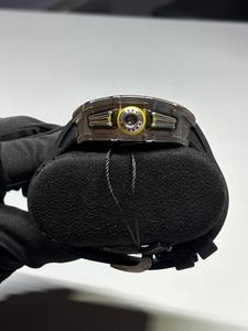 Reloj de Cuarzo para Hombre de Excelente Calidad, con Corte Infinity Gems, Simple, Lujoso, Resistente al Agua, con Números Romanos, Cristal de 20 mm para Uso Diario - Product Image 3