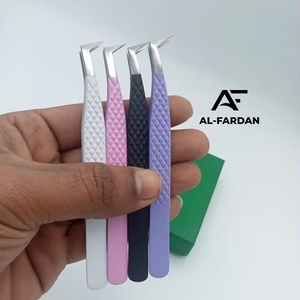 Pince à cils personnalisée couleur, volume russe, forme en L, poignée diamant, en acier inoxydable, avec boîtes cartonnées - Product Image 1