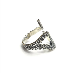Oxidized Silver Octopus Tentacle Ring Unisex Open Band Animal Jewelry for Men and Women Daily Wear - Product Image 3