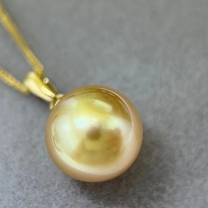 Pendentif en perle d'or de Nanyang de base, niveau débutant, or 18 carats, boucle en forme de grain de melon, avec des breloques en perle d'or ronde épaisse de 11-12 mm - Product Image 4