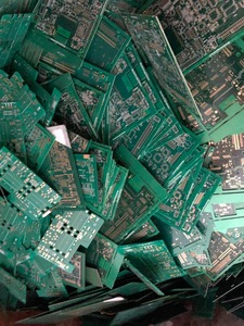 Chatarra de PCB de Calidad de Exportación |   Placas de circuitos electrónicos mixtos para recuperación de metales - Product Image 4