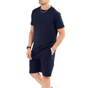 Conjunto de dos piezas azul marino para hombre, camiseta de manga corta y pantalones cortos lisos, conjunto informal de verano para uso diario, transpirable - Product Image 3