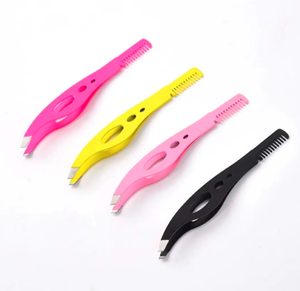 Pince à épiler professionnelle de luxe en acier inoxydable avec peigne à sourcils, outil de toilettage pour l'épilation, poignée confortable pour salon et usage personnel - Product Image 1