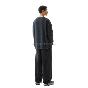 Venta al por mayor 100% algodón rayas en contraste mangas doble capa caída hombro oversize hombres sudaderas camiseta peso pesado casual - Product Image 2