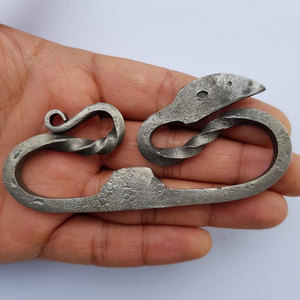 เหล็กจุดไฟแบบวินเทจ ทำมือ งานเหล็กดัดลายไวกิ้ง สำหรับจุดไฟยุคกลาง - Product Image 5