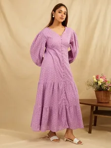 Robe longue à pois violets avec manches bouffantes, col en V, coupe trapèze ample, en coton tissé respirant, style Prairie Chic, robe décontractée - Product Image 3