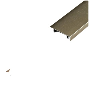 Perfil de Rodapié de Aluminio Serie 6000 con Conectores de Esquina y Unión, Apto para Corte y Soldadura - Product Image 2