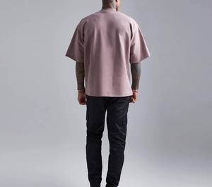 เสื้อยืดฮิปฮอปทรงโอเวอร์ไซส์สำหรับผู้ชาย ผ้าฝ้าย 100% คุณภาพสูง สีพื้น ทรงหลวม พิมพ์ลาย - Product Image 3