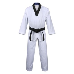 Uniforme de Taekwondo WT personnalisé blanc et noir à col en V, combinaison de Taekwondo côtelée, équipement d'arts martiaux sur mesure - Product Image 1