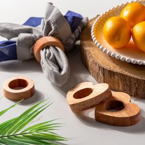 Anneau de serviette décoratif en bois poli, élégant pour l'agencement de table de banquet, idéal pour les célébrations de fin d'année et les événements formels - Product Image 5
