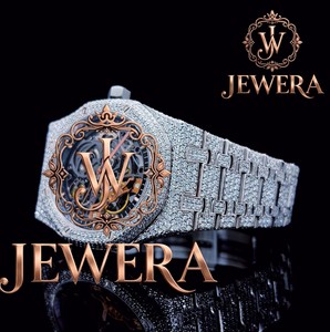 Montre de style diamant Moissanite en promotion, entièrement sertie de pierres, idéale pour le quotidien et les cadeaux de luxe, disponible à la vente - Product Image 2