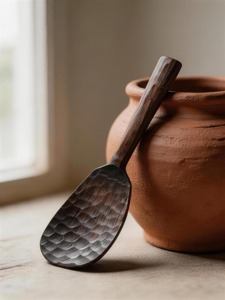 Cuchara de Madera Tallada a Mano, Cuchara para Arroz de Madera Maciza Natural, Cuchara de Cocina Ecológica, Hecha a Mano, de Grado Alimenticio - Product Image 3