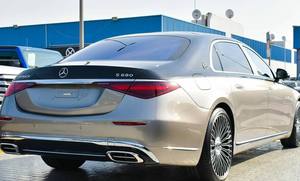 <span class=keywords><strong>Mercedes</strong></span> Benz Maybach 2025 Usado, con Interior Claro, Techo Solar y la Mejor Relación Calidad-Precio - Product Image 6