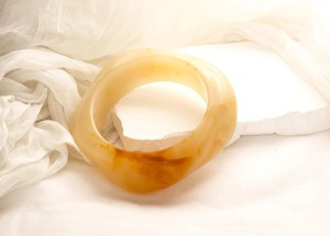 Bracelets en résine au design minimaliste, ajustement fin, couleur unie, prix d'usine en gros - Product Image 5