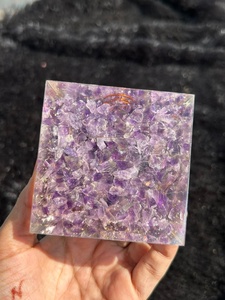 Pirámide de Orgón de Amatista Pulida al por Mayor, Orgonita Hecha a Mano para Sanación Espiritual, Alivio del Estrés, Activación del Chakra del Tercer Ojo, Feng Shui - Product Image 3
