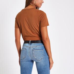 Camiseta de verano para mujer, cuello redondo, corte regular, manga corta, color sólido, 220 g/m². - Product Image 5