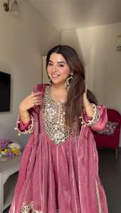Conjunto de Salwar Kameez de Seda Viscosa Rosa, Traje Tradicional Indio Pakistaní para Bodas y Fiestas para Mujer - Product Image 3
