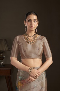 Sari prêt-à-porter et blouse cousue, sari indien en soie crêpe, imprimé floral, sari imprimé numériquement, design magnifique - Product Image 5