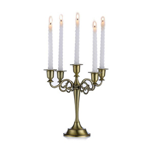 Elegante Candelabro de Aluminio Dorado con Adornos de Cristal Colgantes, Premium para Mesa de Boda, ARTISAN INTERNATIONAL, Hecho a Mano - Product Image 1