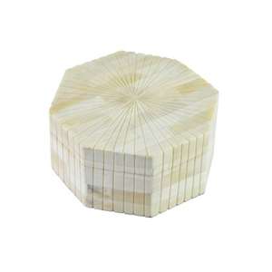 Caja Decorativa con Patrón de Huesos, Colección Artesanal Hecha a Mano para Exhibición en Estantes del Hogar y Proyectos de Estilismo Premium - Product Image 4