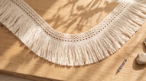 Ribete de encaje de macramé de algodón hecho a mano para cortinas, decoración del hogar y textiles decorativos - Product Image 1