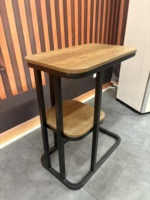 Table basse moderne à 2 niveaux avec structure en métal et plateau en MFC PB